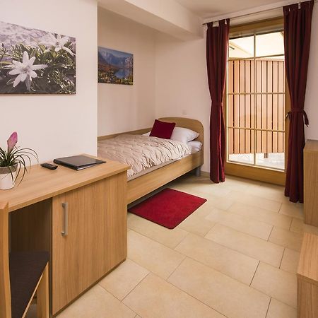 Bed & Breakfast Karun Cerklje na Gorenjskem Zewnętrze zdjęcie