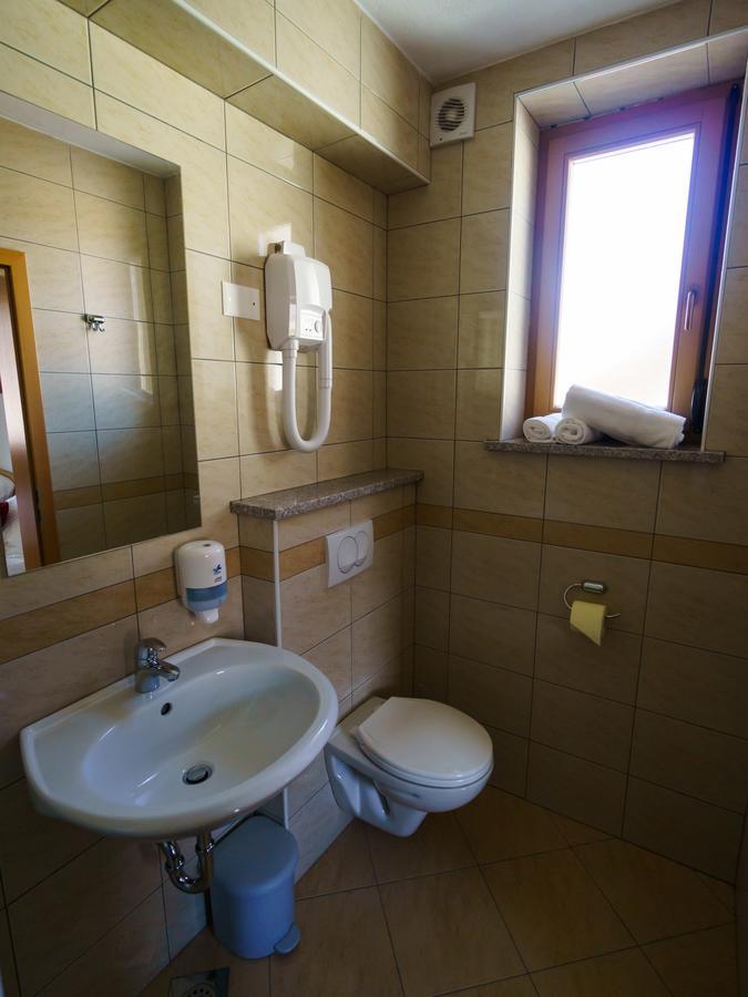 Bed & Breakfast Karun Cerklje na Gorenjskem Zewnętrze zdjęcie