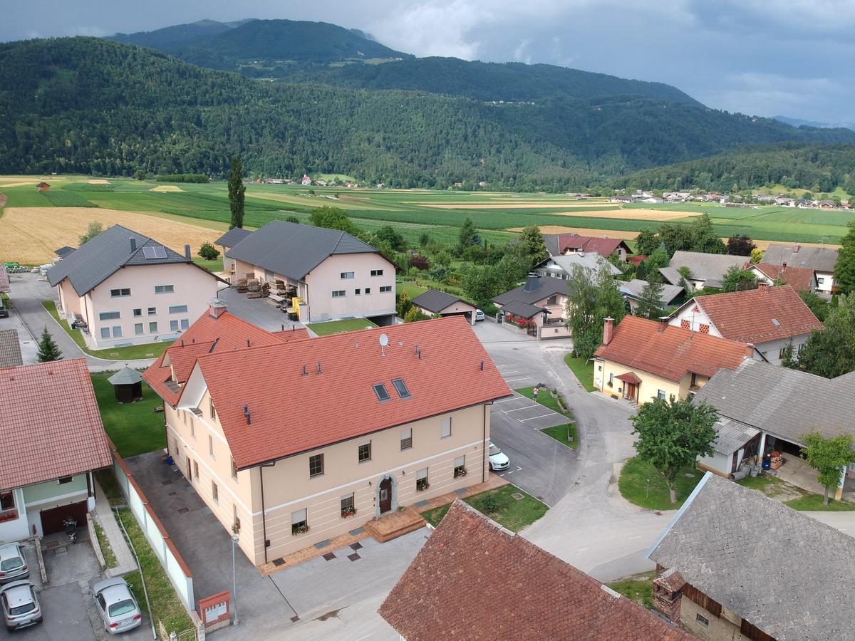 Bed & Breakfast Karun Cerklje na Gorenjskem Zewnętrze zdjęcie
