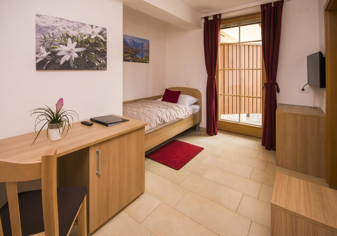 Bed & Breakfast Karun Cerklje na Gorenjskem Zewnętrze zdjęcie