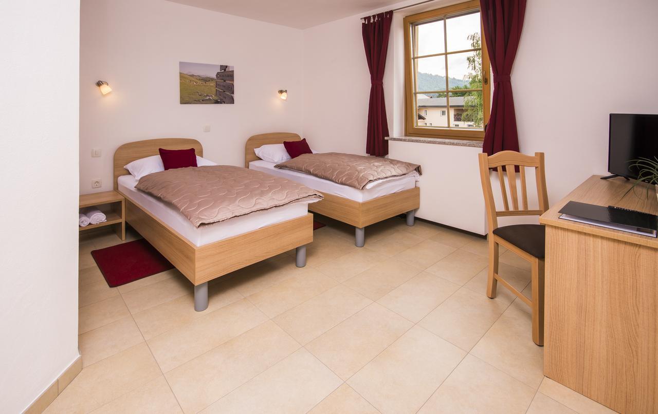 Bed & Breakfast Karun Cerklje na Gorenjskem Zewnętrze zdjęcie